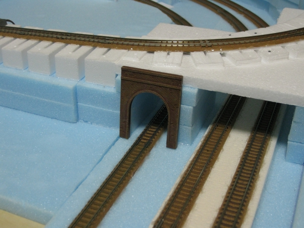 津川洋行とジオコレのトンネルポータルを比較: 鉄道模型鉄Blog